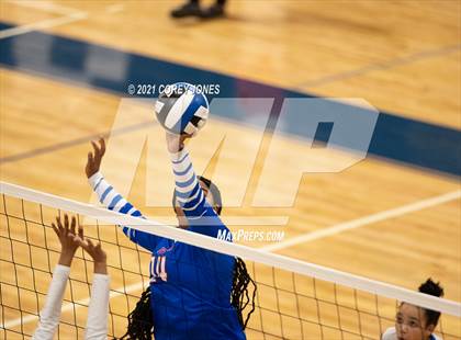 Thumbnail 3 in Veterans vs Northside photogallery.