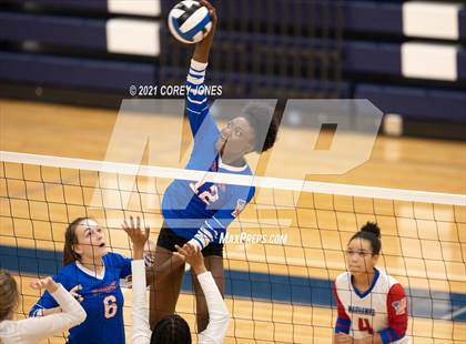 Thumbnail 3 in Veterans vs Northside photogallery.