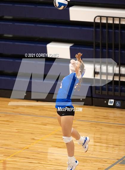Thumbnail 3 in Veterans vs Northside photogallery.