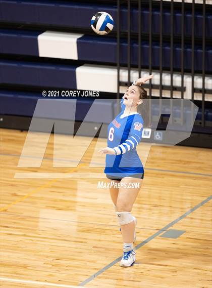 Thumbnail 2 in Veterans vs Northside photogallery.