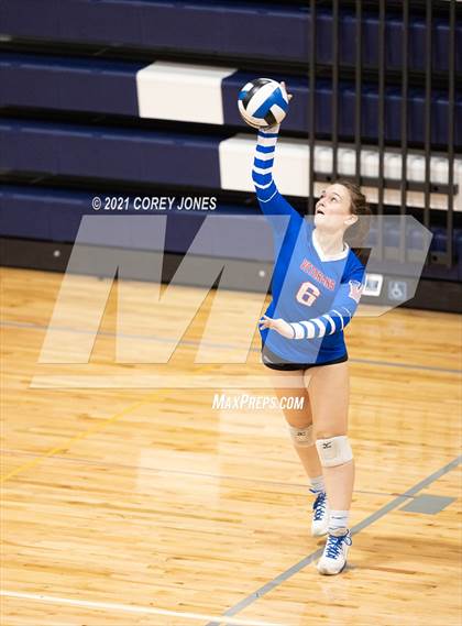 Thumbnail 3 in Veterans vs Northside photogallery.