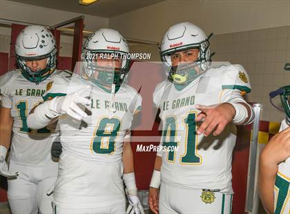 Thumbnail 2 in Woodland Christian vs. Le Grand (CIF SJS D-7 Final) photogallery.