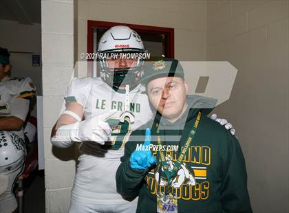Thumbnail 3 in Woodland Christian vs. Le Grand (CIF SJS D-7 Final) photogallery.