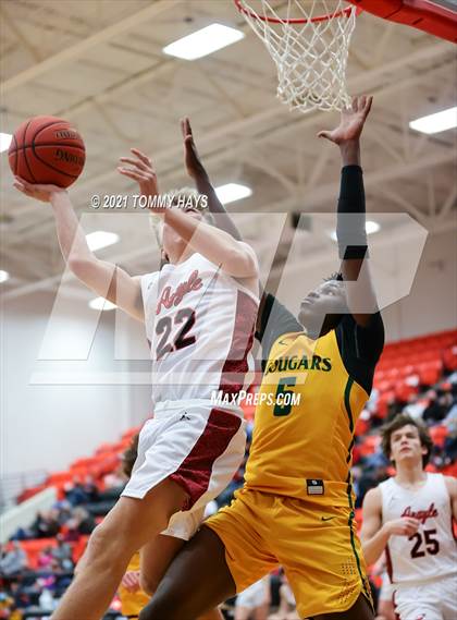 Thumbnail 2 in Argyle vs. Western Hills (UIL 4A Bi-Disttrict Playoff) photogallery.