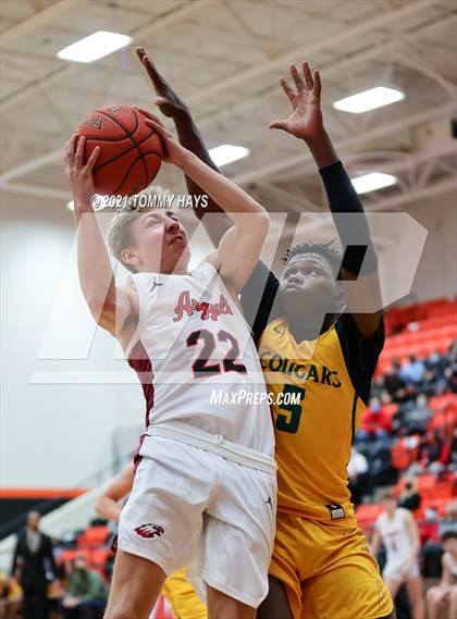 Thumbnail 2 in Argyle vs. Western Hills (UIL 4A Bi-Disttrict Playoff) photogallery.