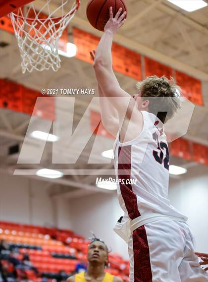 Thumbnail 3 in Argyle vs. Western Hills (UIL 4A Bi-Disttrict Playoff) photogallery.
