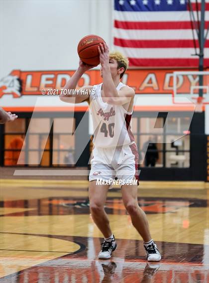 Thumbnail 2 in Argyle vs. Western Hills (UIL 4A Bi-Disttrict Playoff) photogallery.