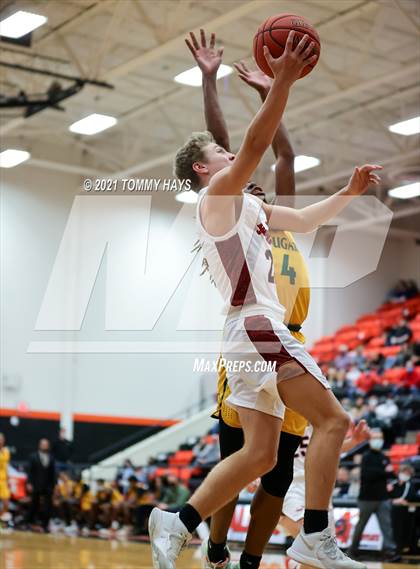 Thumbnail 3 in Argyle vs. Western Hills (UIL 4A Bi-Disttrict Playoff) photogallery.