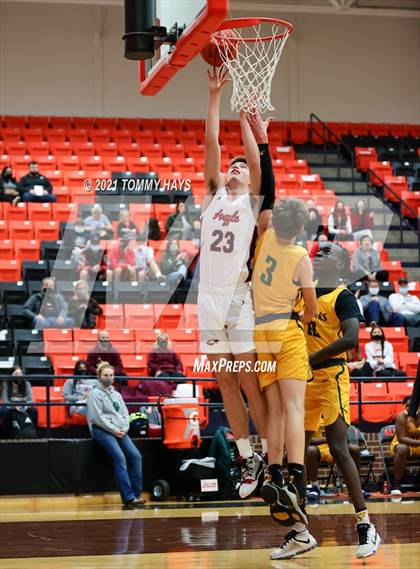 Thumbnail 2 in Argyle vs. Western Hills (UIL 4A Bi-Disttrict Playoff) photogallery.