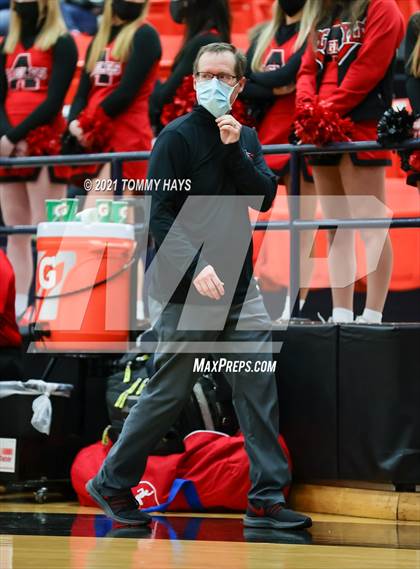 Thumbnail 2 in Argyle vs. Western Hills (UIL 4A Bi-Disttrict Playoff) photogallery.