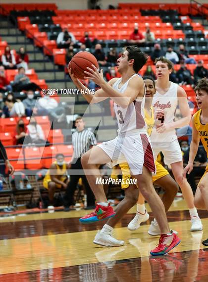 Thumbnail 1 in Argyle vs. Western Hills (UIL 4A Bi-Disttrict Playoff) photogallery.