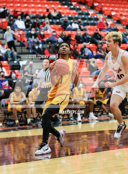 Thumbnail 2 in Argyle vs. Western Hills (UIL 4A Bi-Disttrict Playoff) photogallery.