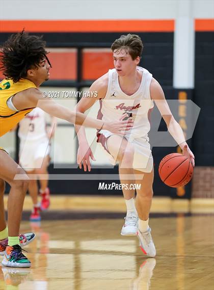 Thumbnail 2 in Argyle vs. Western Hills (UIL 4A Bi-Disttrict Playoff) photogallery.