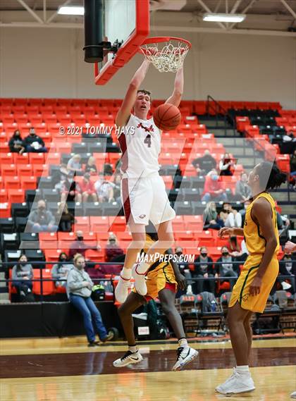 Thumbnail 2 in Argyle vs. Western Hills (UIL 4A Bi-Disttrict Playoff) photogallery.