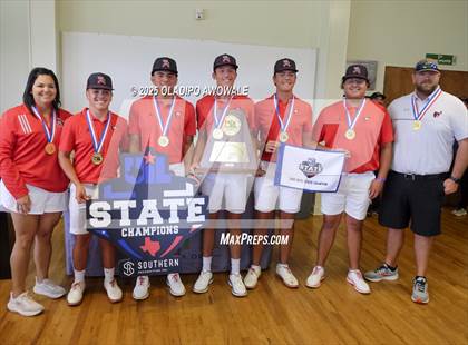 Thumbnail 2 in UIL 2A Golf Finals (Awards) photogallery.
