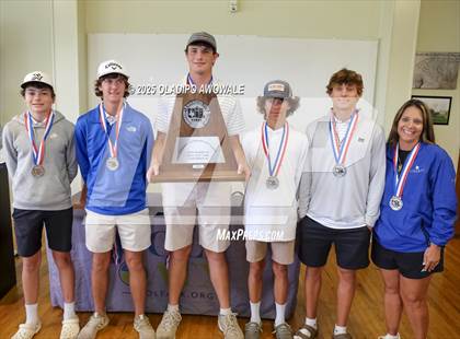 Thumbnail 3 in UIL 2A Golf Finals (Awards) photogallery.