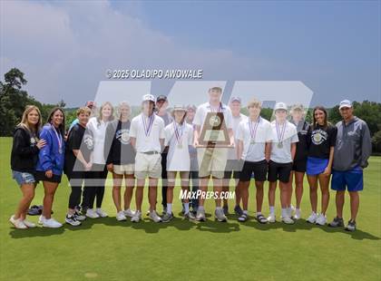 Thumbnail 2 in UIL 2A Golf Finals (Awards) photogallery.