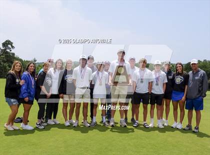 Thumbnail 3 in UIL 2A Golf Finals (Awards) photogallery.