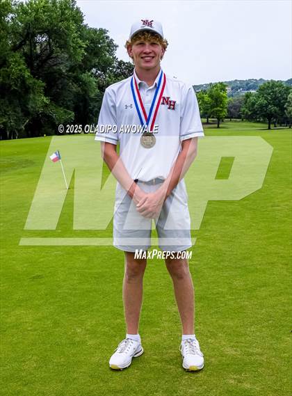 Thumbnail 3 in UIL 2A Golf Finals (Awards) photogallery.