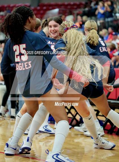 Thumbnail 3 in Allen vs Byron Nelson (UIL 6A Volleyball Regional Semi-finals Division 1) photogallery.