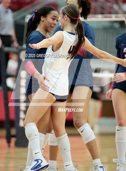 Thumbnail 1 in Allen vs Byron Nelson (UIL 6A Volleyball Regional Semi-finals Division 1) photogallery.
