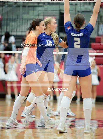 Thumbnail 2 in Allen vs Byron Nelson (UIL 6A Volleyball Regional Semi-finals Division 1) photogallery.