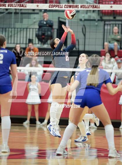 Thumbnail 2 in Allen vs Byron Nelson (UIL 6A D1 Volleyball Region Semi-final) photogallery.