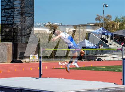 Thumbnail 1 in CIF SDS Boys Division 1 Track and Field Finals photogallery.