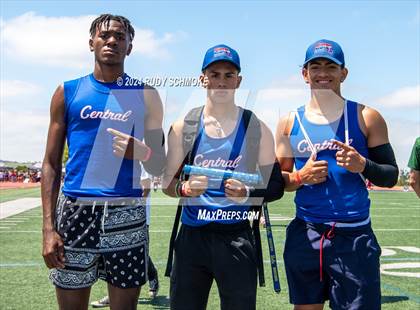 Thumbnail 2 in CIF SDS Boys Division 1 Track and Field Finals photogallery.