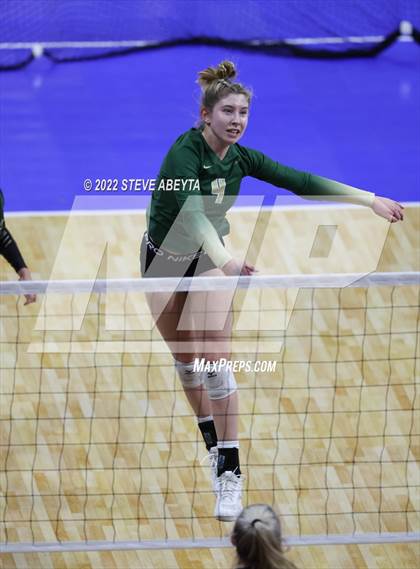 Thumbnail 2 in Mountain Vista vs. Chatfield (CHSAA 5A 3rd Round) photogallery.