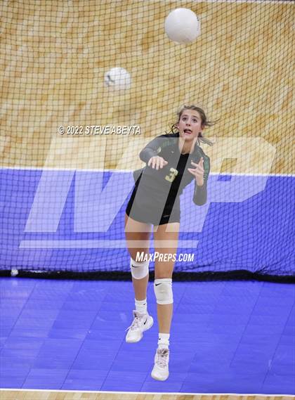 Thumbnail 2 in Mountain Vista vs. Chatfield (CHSAA 5A 3rd Round) photogallery.