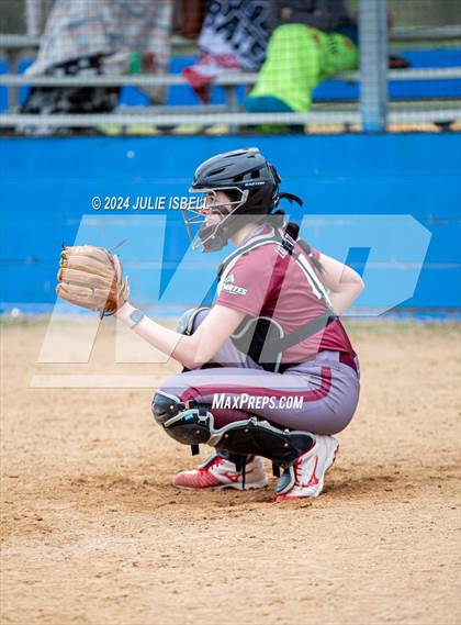 Thumbnail 2 in Deweyville vs Spurger (Evadale Tournament) photogallery.
