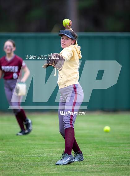 Thumbnail 1 in Deweyville vs Spurger (Evadale Tournament) photogallery.