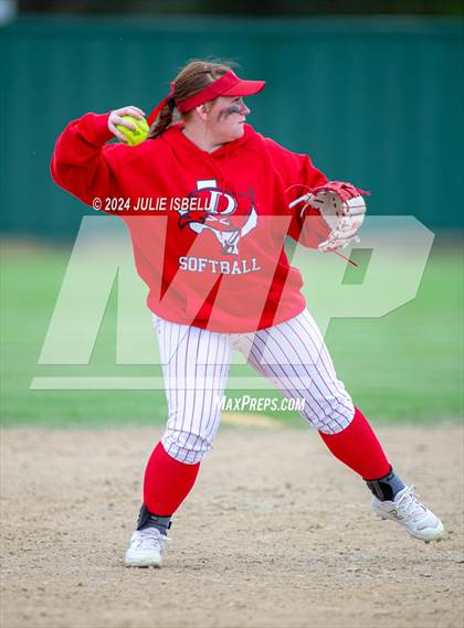 Thumbnail 3 in Deweyville vs Spurger (Evadale Tournament) photogallery.
