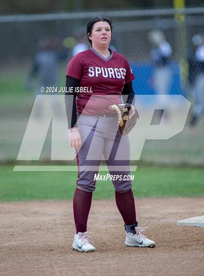 Thumbnail 1 in Deweyville vs Spurger (Evadale Tournament) photogallery.