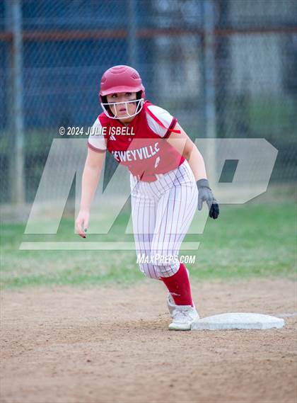 Thumbnail 2 in Deweyville vs Spurger (Evadale Tournament) photogallery.