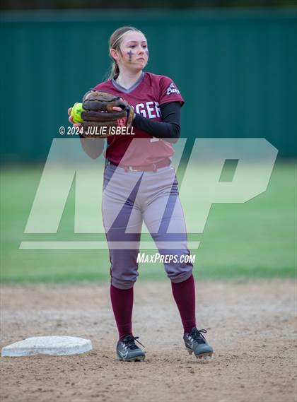 Thumbnail 3 in Deweyville vs Spurger (Evadale Tournament) photogallery.