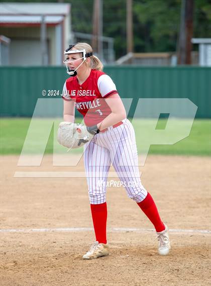Thumbnail 2 in Deweyville vs Spurger (Evadale Tournament) photogallery.
