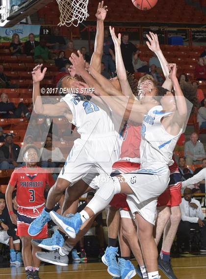 Thumbnail 3 in Beyer vs. Burbank (CIF SJS D2 Semifinal) photogallery.