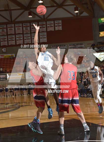 Thumbnail 3 in Beyer vs. Burbank (CIF SJS D2 Semifinal) photogallery.