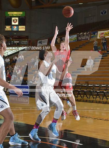 Thumbnail 1 in Beyer vs. Burbank (CIF SJS D2 Semifinal) photogallery.
