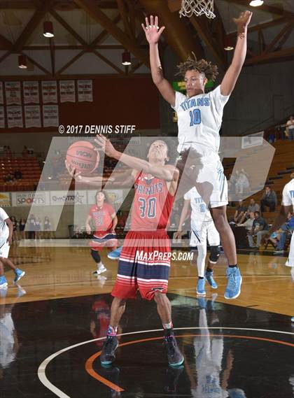 Thumbnail 2 in Beyer vs. Burbank (CIF SJS D2 Semifinal) photogallery.