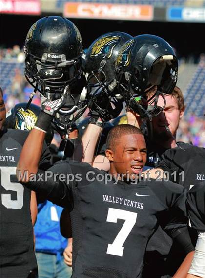 Thumbnail 2 in Santana vs. Valley Center (CIF SDS D4 Final) photogallery.