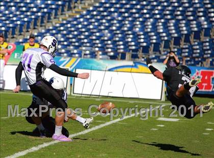 Thumbnail 2 in Santana vs. Valley Center (CIF SDS D4 Final) photogallery.