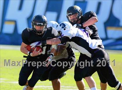 Thumbnail 1 in Santana vs. Valley Center (CIF SDS D4 Final) photogallery.