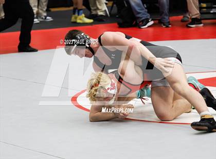 Thumbnail 3 in UIL Region 4 Finals photogallery.