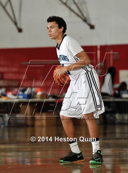 Thumbnail 3 in Shadow Hills @ Villa Park (MaxPreps Holiday Classic) photogallery.
