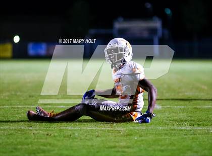 Thumbnail 2 in Lennard vs. Spoto photogallery.