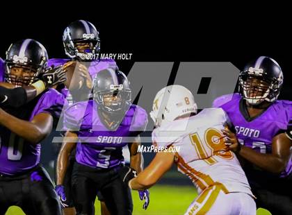 Thumbnail 3 in Lennard vs. Spoto photogallery.