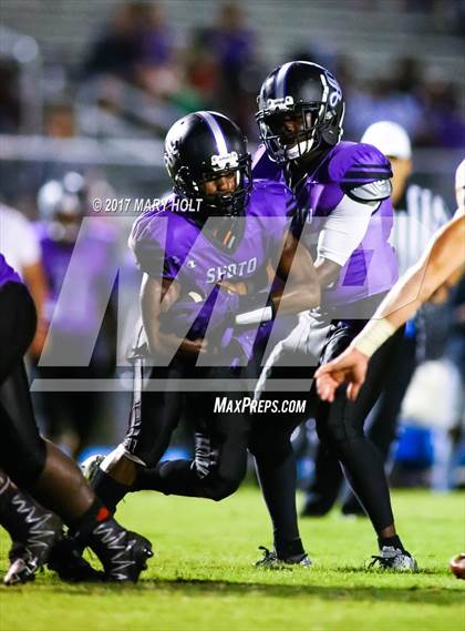 Thumbnail 3 in Lennard vs. Spoto photogallery.